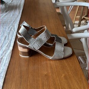 Coclico silver leather heels